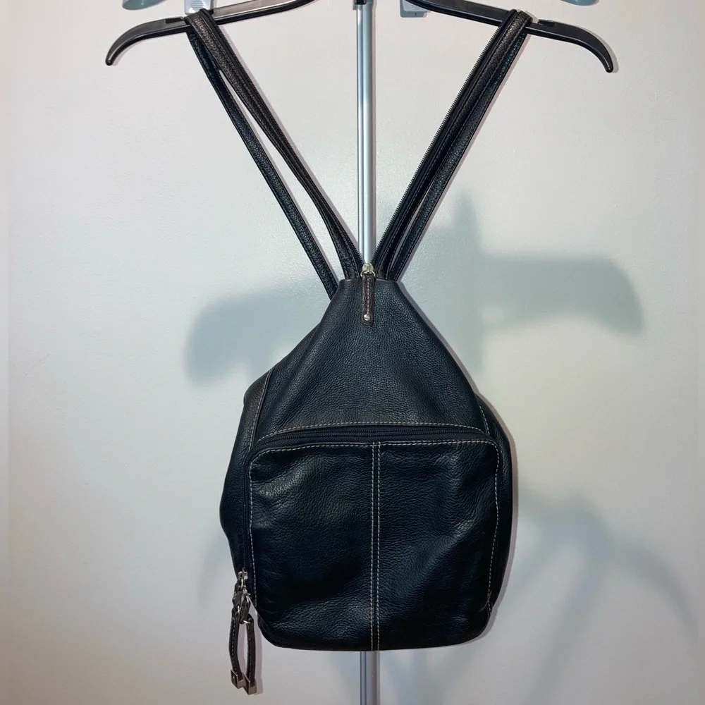 RARE VTG Convertible Tignanello Black Leather Backpack/Hobo Bag‎ Minimalist Y2K